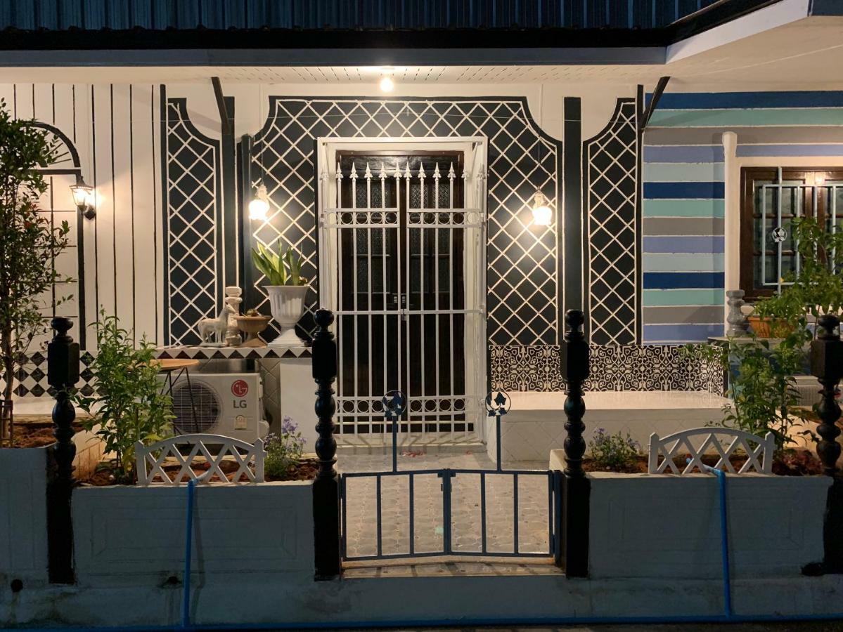 Hotel At Night Chumphon Esterno foto